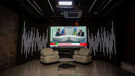 Видеоэкран для телестудии «Russia Today», шаг 2 мм, г. Москва