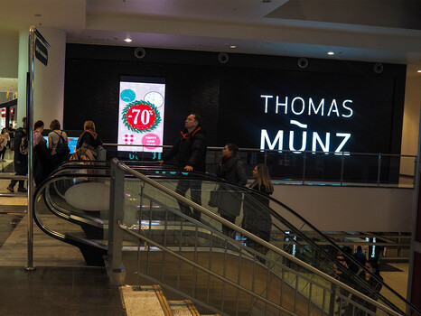 Видеоэкран для сети магазинов «Tomas Munz», шаг 3 мм, г. Москва