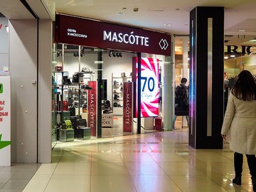 Видеоэкран в витрину магазина «Mascotte», шаг 3 мм, г. Москва