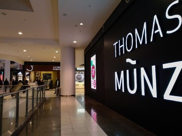 Видеоэкран для сети магазинов «Tomas Munz», шаг 3 мм, г. Москва